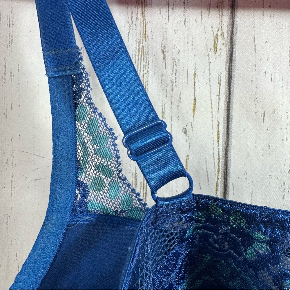 Frederick’s of Hollywood Blue Lace Push Up Bra 34D Underwire Padded - Picture 8 of 12